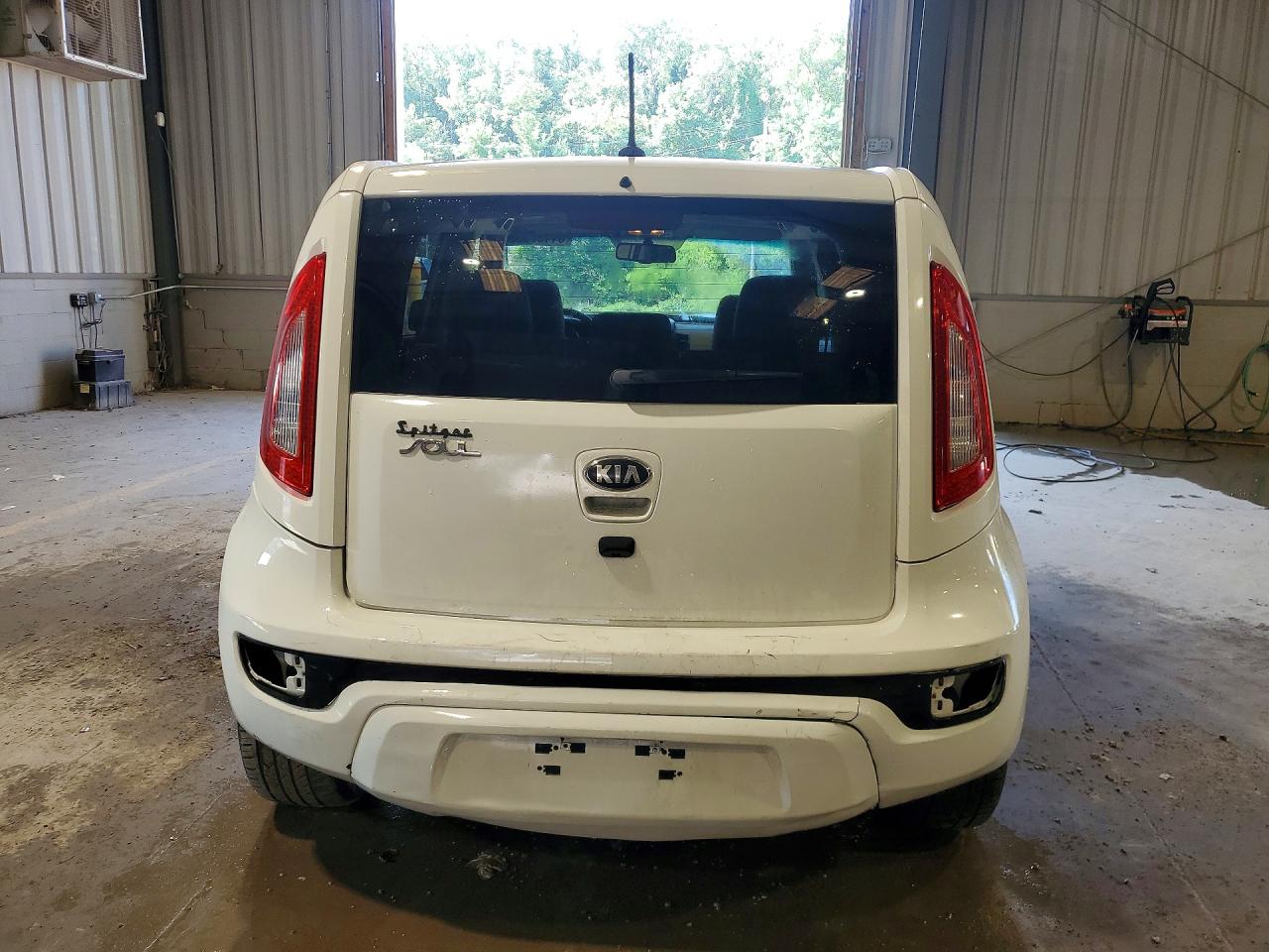 KNDJT2A69D7587550 · 2013 KIA SOUL · 6/14