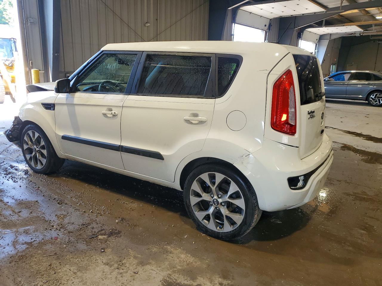 KNDJT2A69D7587550 · 2013 KIA SOUL · 2/14