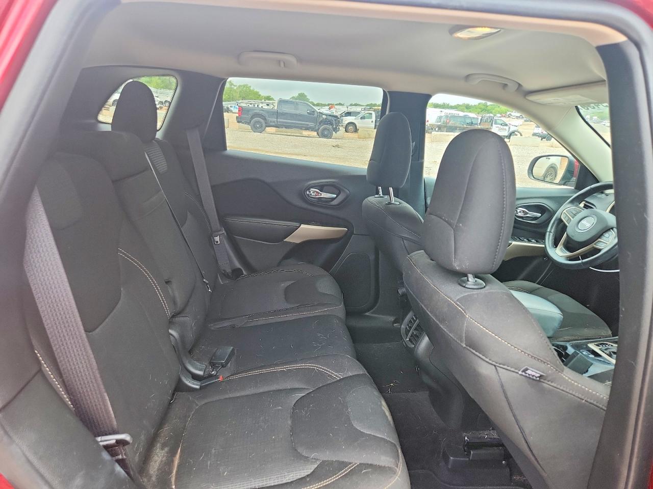 1C4PJLCB3HW619629 · 2017 JEEP CHEROKEE · 11/13