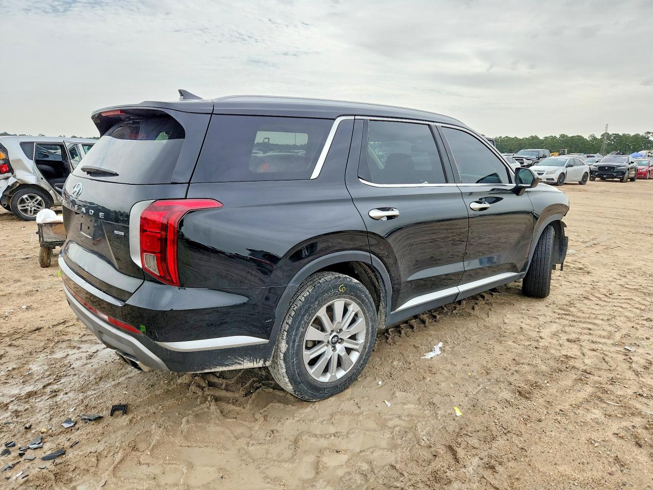 KM8R2DGE0PU514603 · 2023 HYUNDAI PALISADE · 3/14