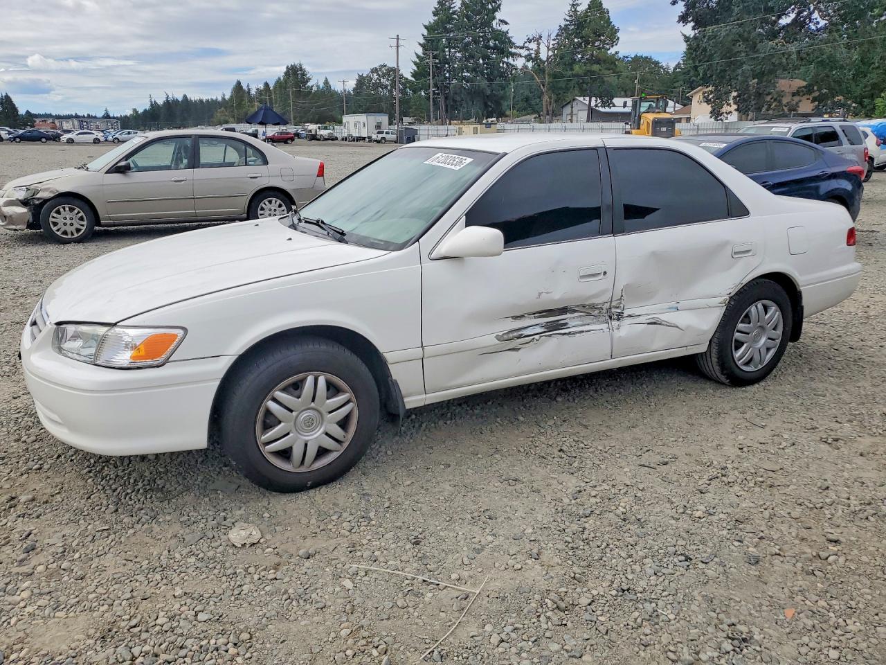 JT2BG22K7Y0397158 · 2000 TOYOTA CAMRY