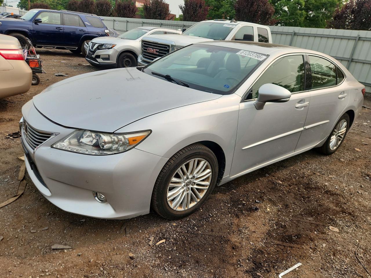 JTHBK1GG0F2177901 · 2015 LEXUS ES
