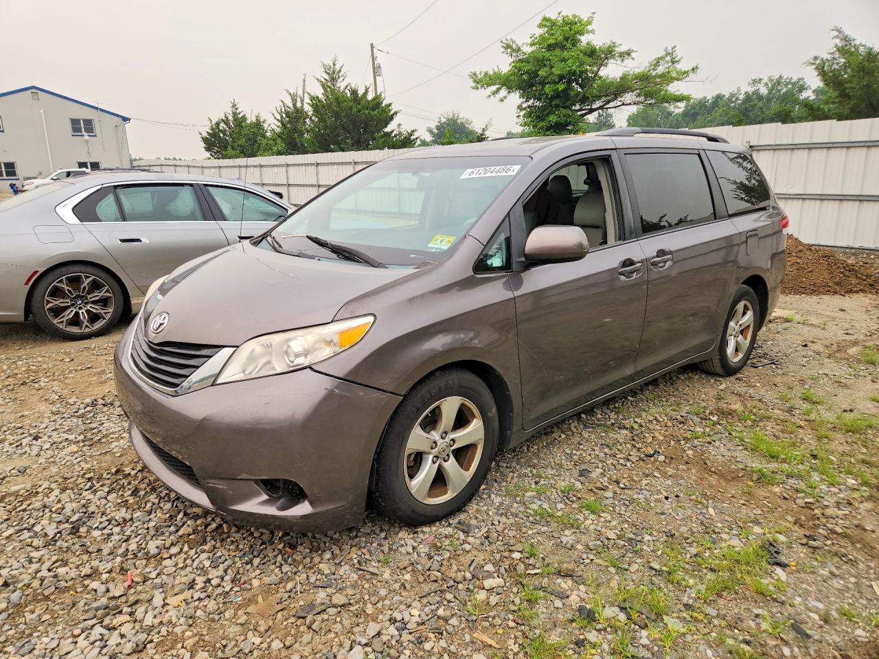 5TDKK3DC2DS350516 · 2013 TOYOTA SIENNA