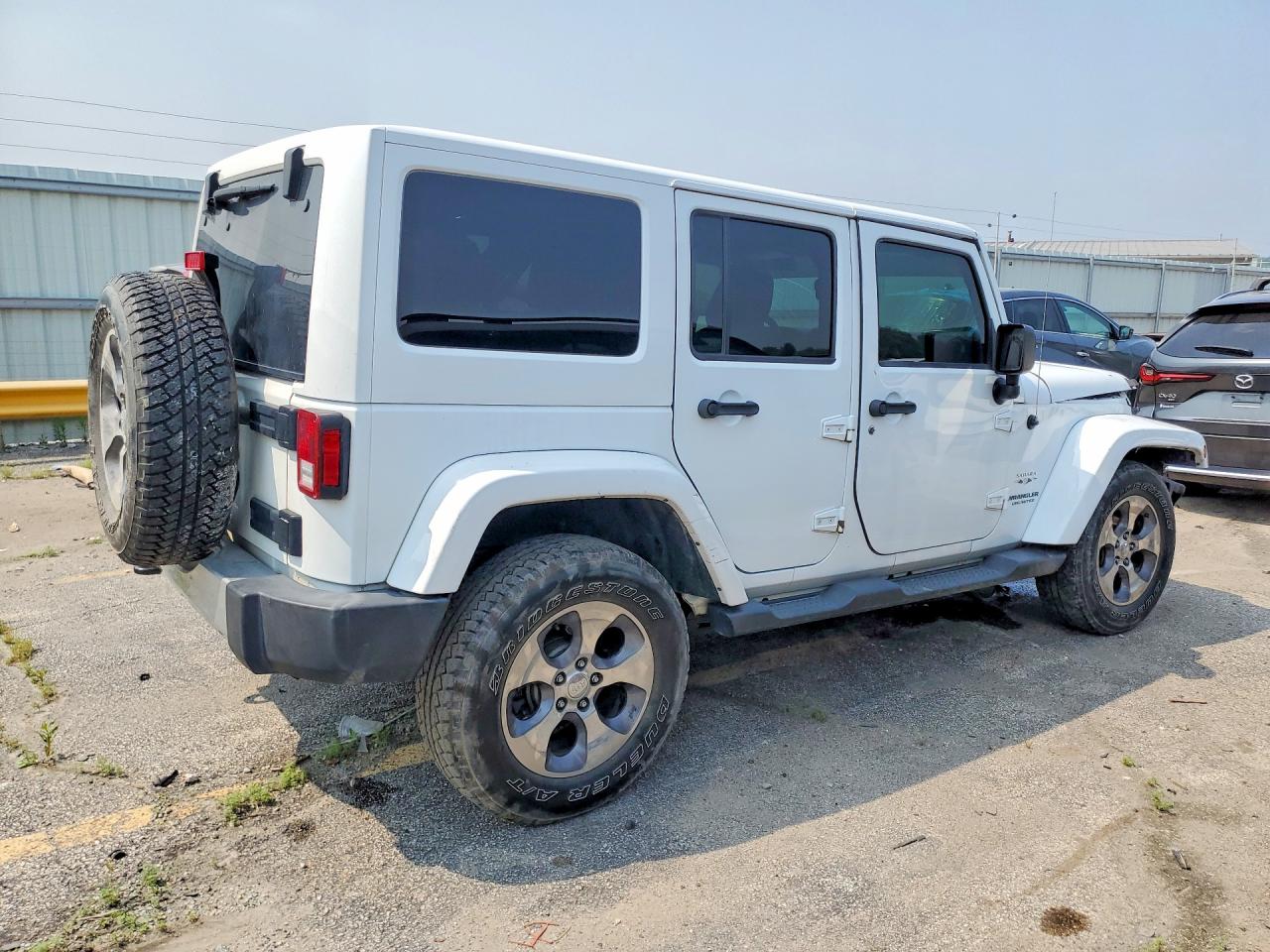 1C4BJWEGXHL524989 · 2017 JEEP WRANGLER UNLIMITED · 3/13