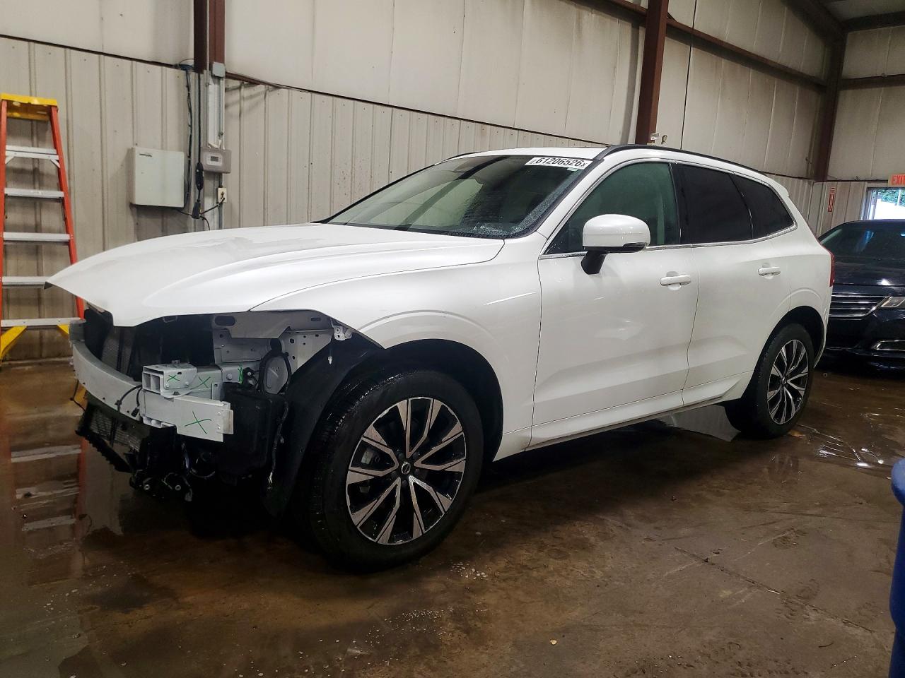 2023 VOLVO XC60