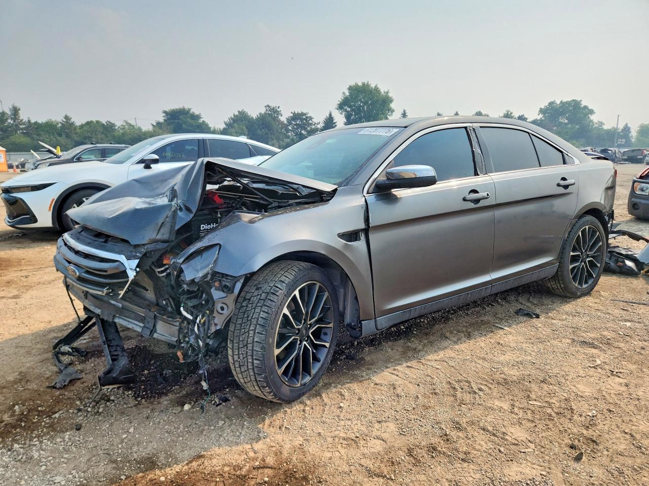 1FAHP2J87KG116049 · 2019 FORD TAURUS