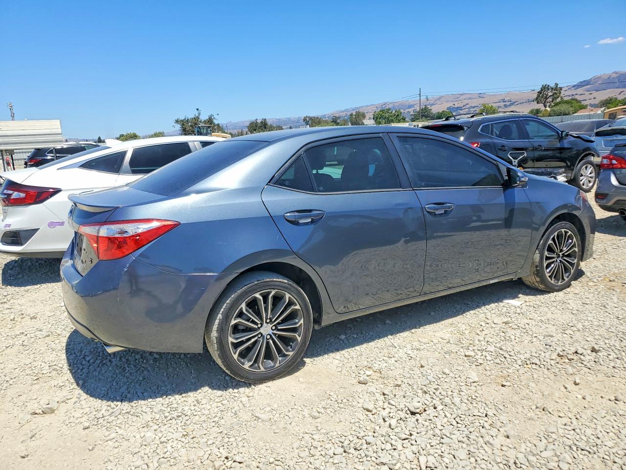 2T1BURHE8FC411050 · 2015 TOYOTA COROLLA · 3/12