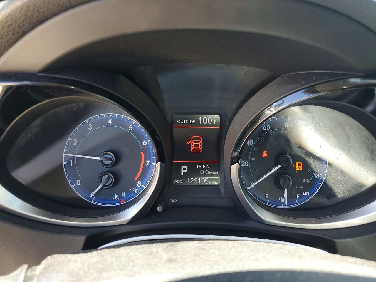 2T1BURHE8FC411050 · 2015 TOYOTA COROLLA · 9/12
