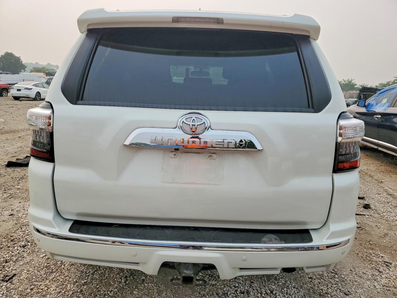 JTEBU5JR0G5353449 · 2016 TOYOTA 4RUNNER · 6/14