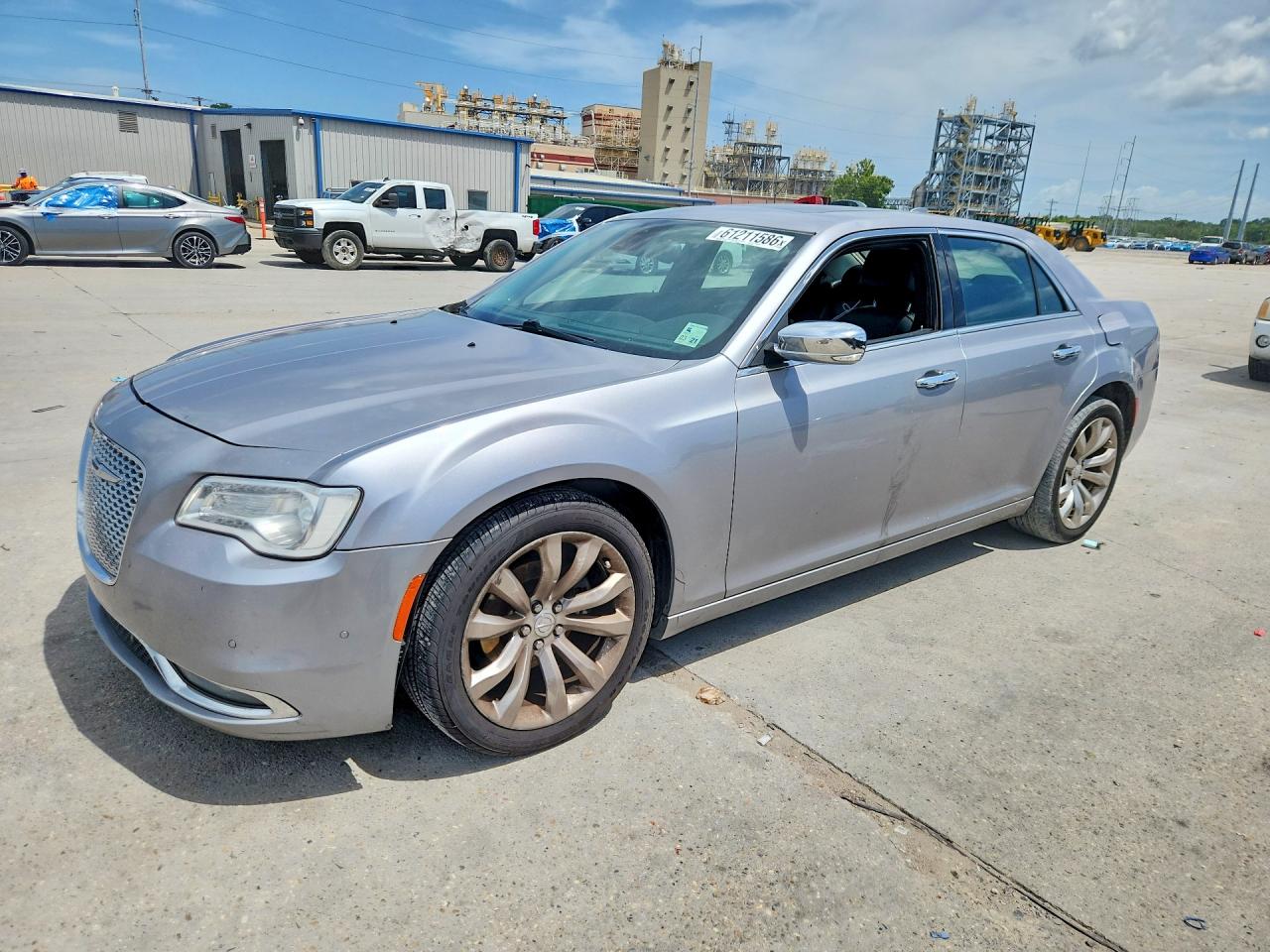 2C3CCAEG3FH882807 · 2015 CHRYSLER 300C