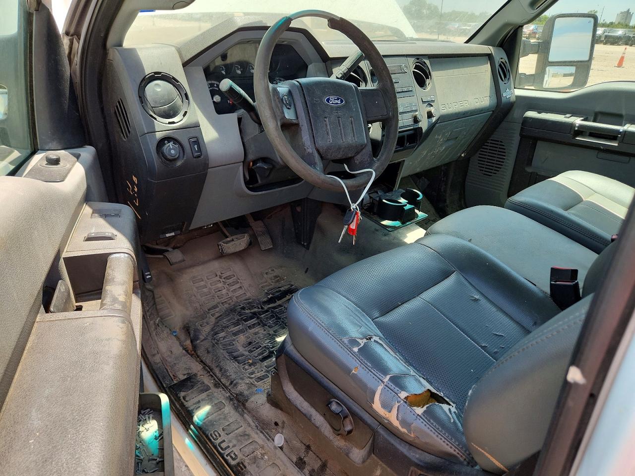 1FDBF2A67BEA68710 · 2011 FORD F250 · 8/13