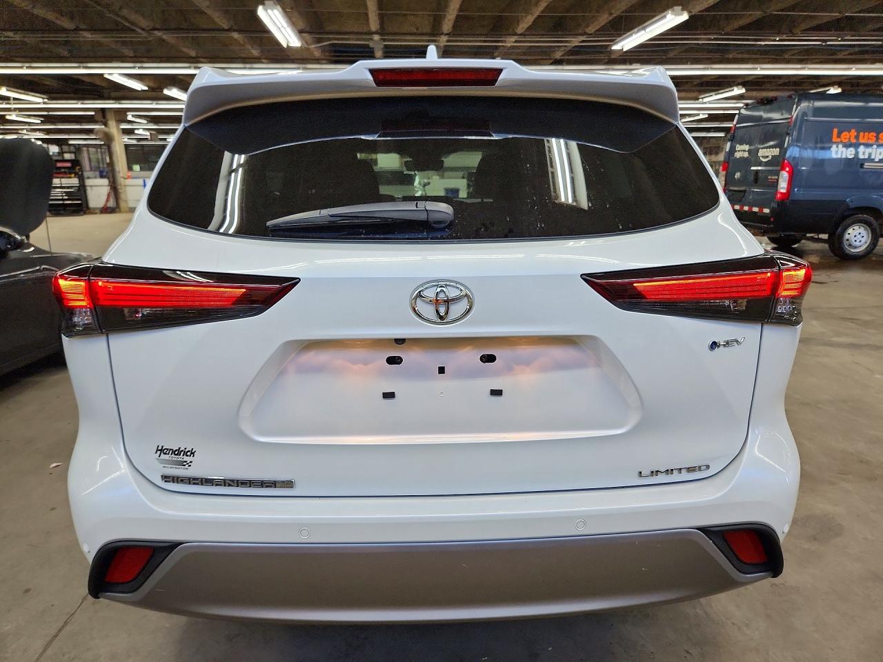 5TDKBRCH8SS648596 · 2025 TOYOTA HIGHLANDER HYBRID · 6/13