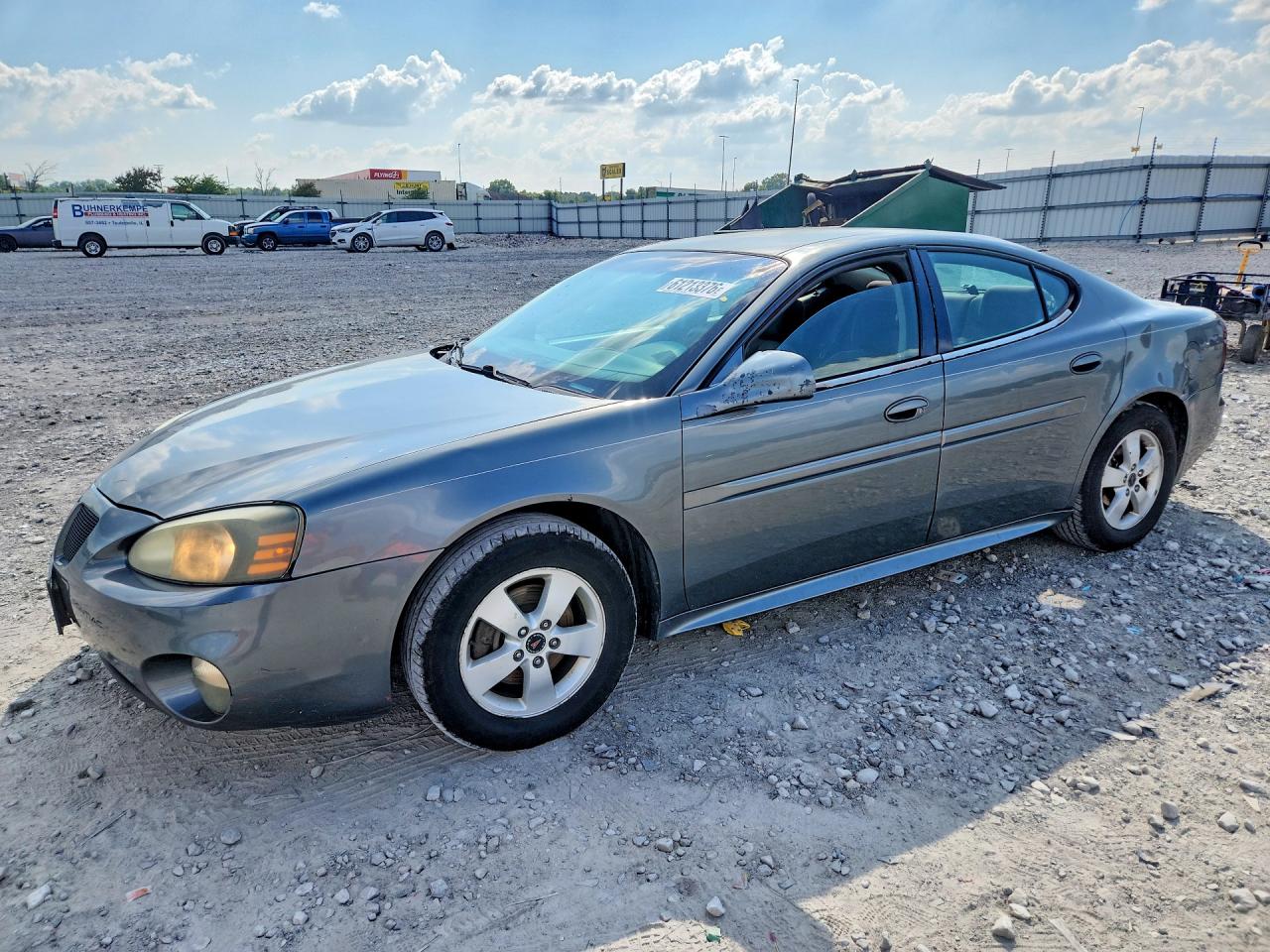 2005 PONTIAC GRAND PRIX