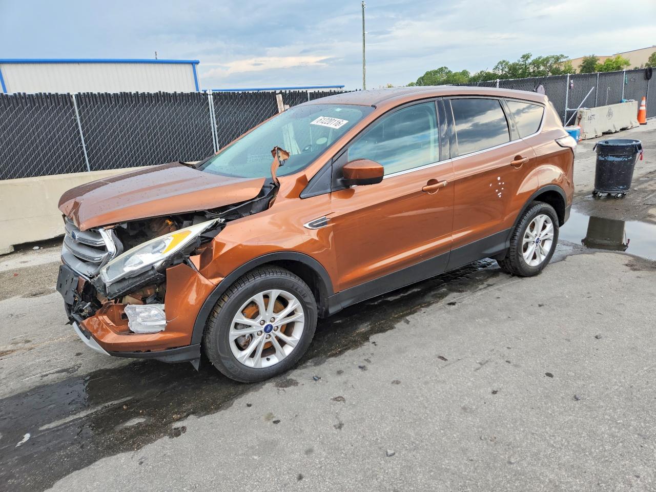1FMCU9GD8HUB60805 · 2017 FORD ESCAPE