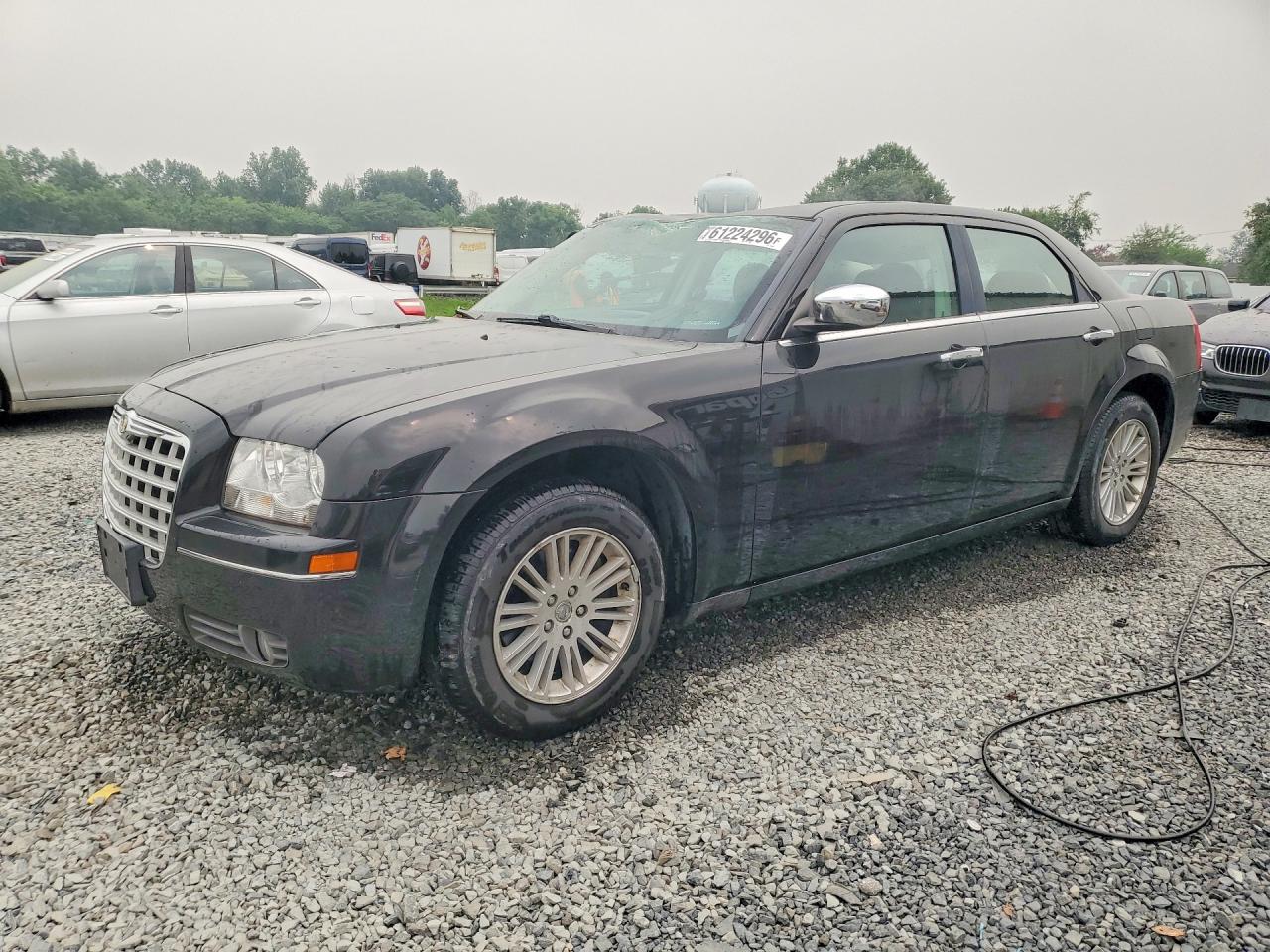2C3CA4CD2AH122893 · 2010 CHRYSLER 300
