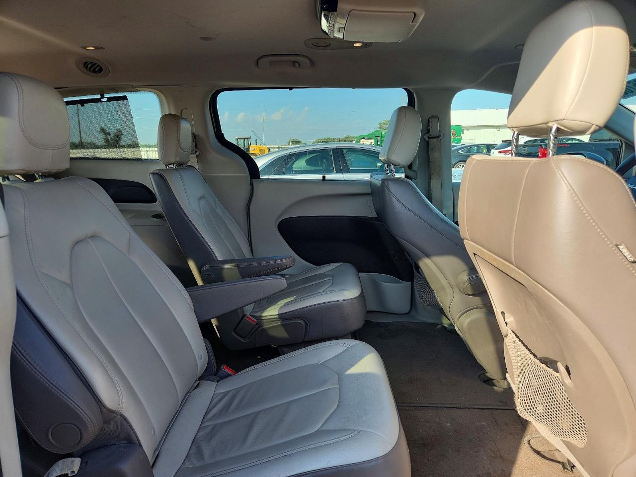 2C4RC1BG8HR839717 · 2017 CHRYSLER PACIFICA · 11/13