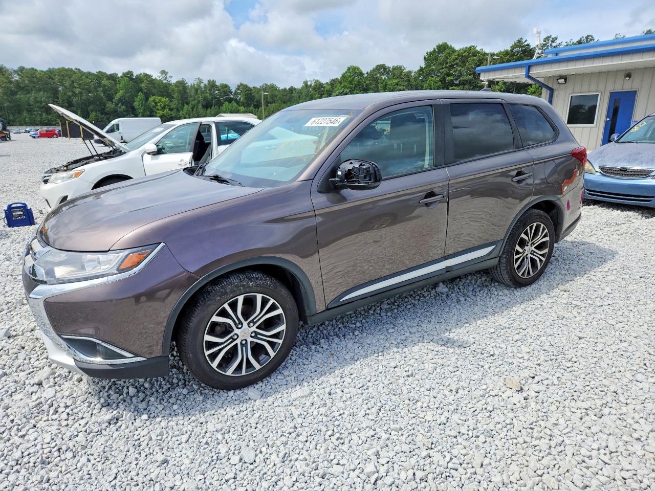 JA4AD2A3XJZ033432 · 2018 MITSUBISHI OUTLANDER