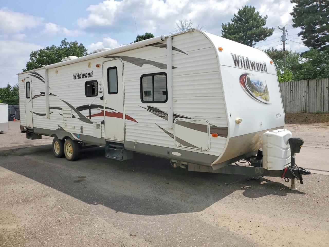 4X4TWDE23DA248492 · 2013 FOREST RIVER WILDWOOD 29BHBS