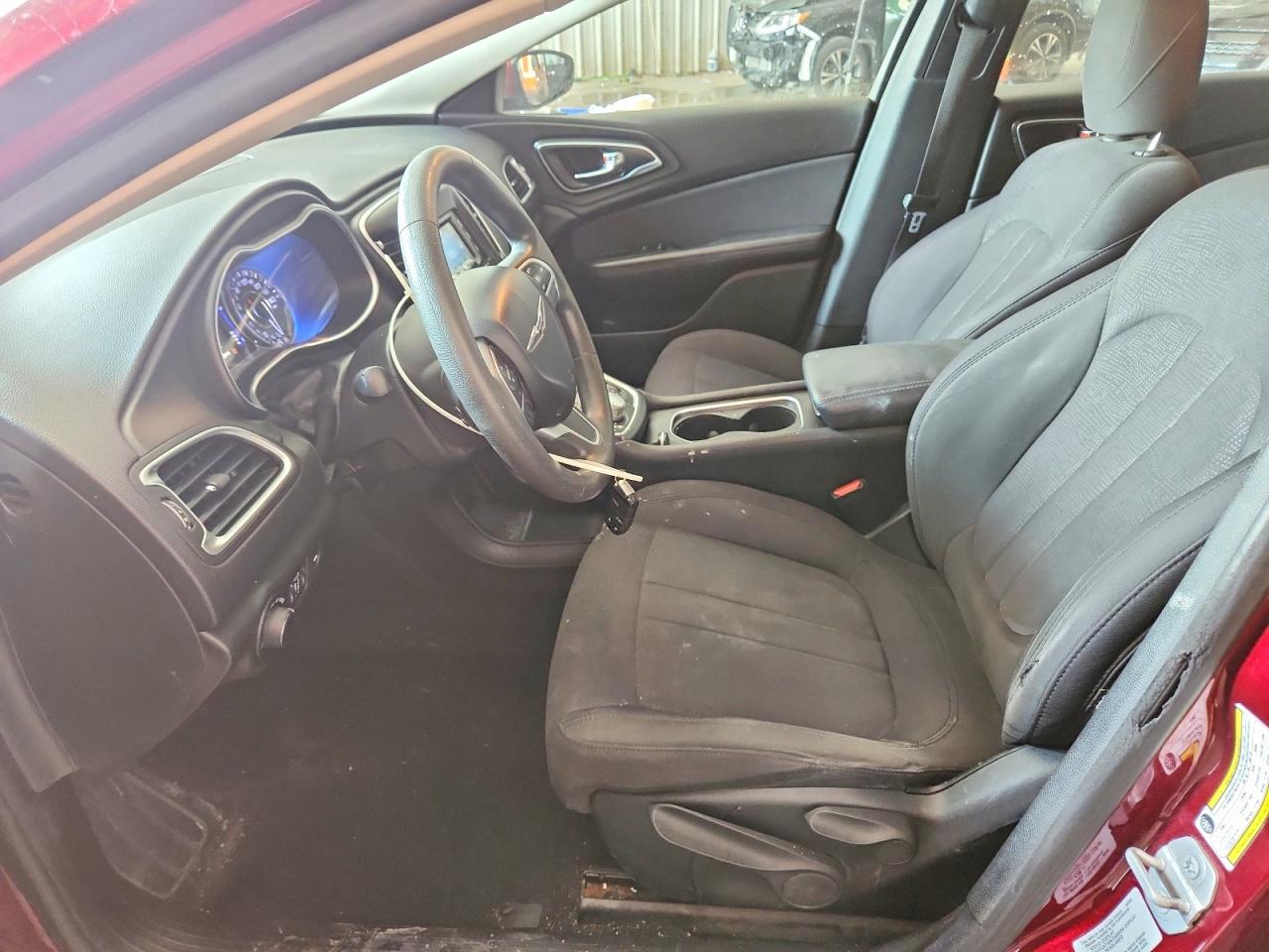 1C3CCCAB1FN634892 · 2015 CHRYSLER 200 · 7/12