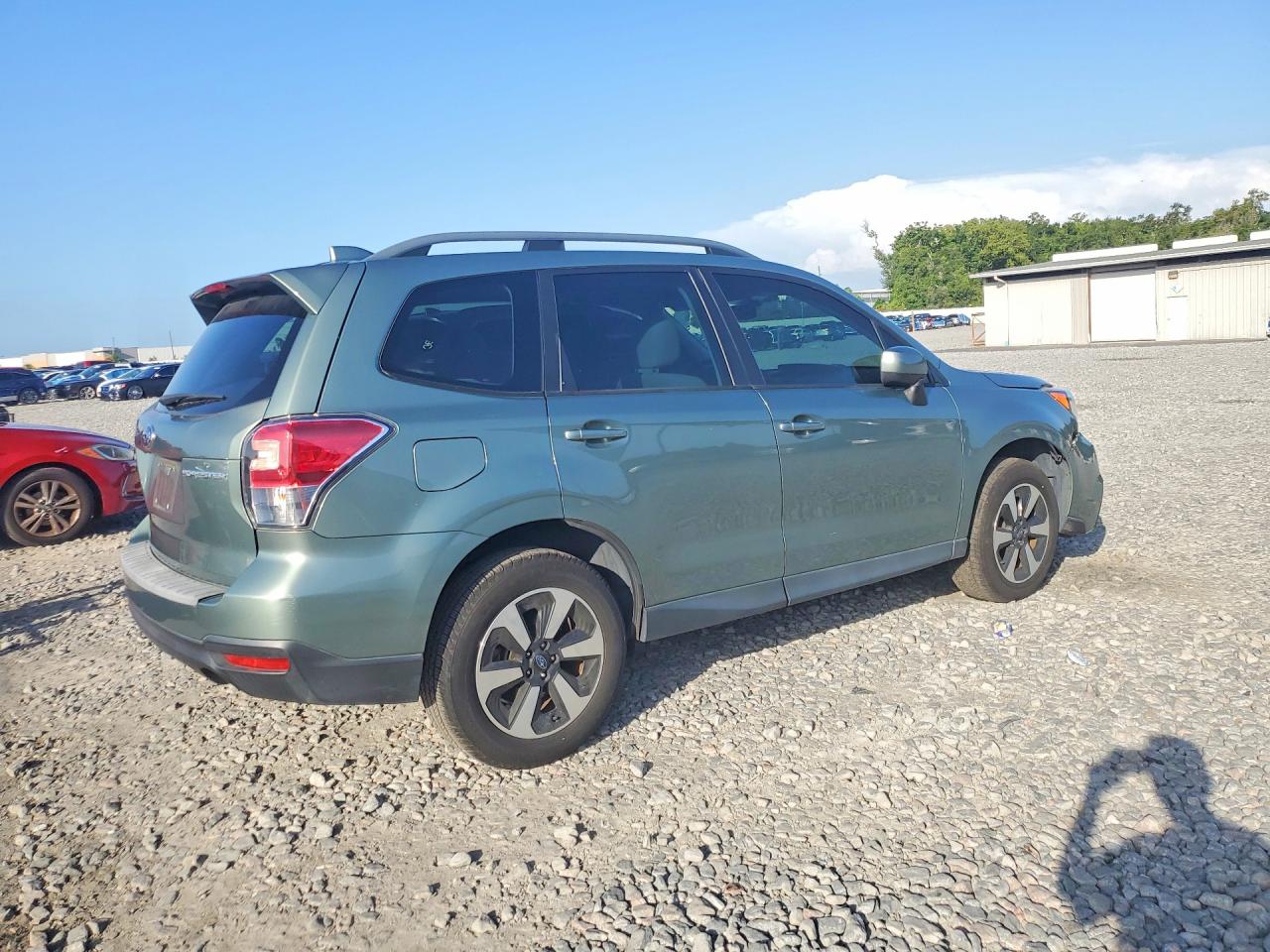 JF2SJAEC2JH405537 · 2018 SUBARU FORESTER · 3/13
