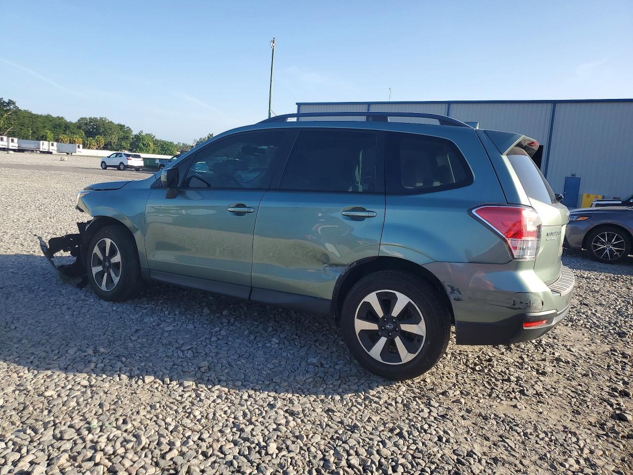 JF2SJAEC2JH405537 · 2018 SUBARU FORESTER · 2/13