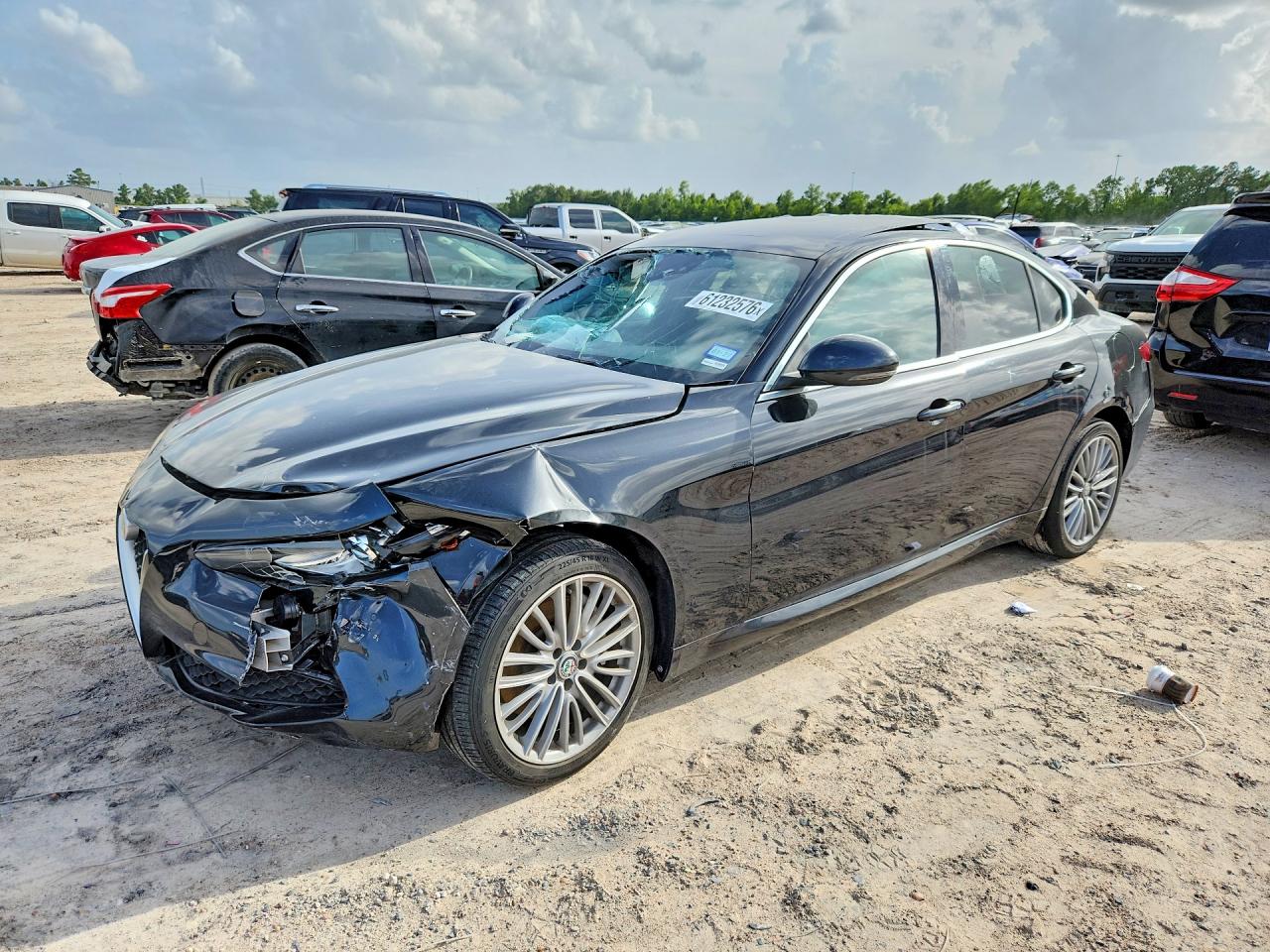 ZARFAEEN3H7557275 · 2017 ALFA ROMEO GIULIA