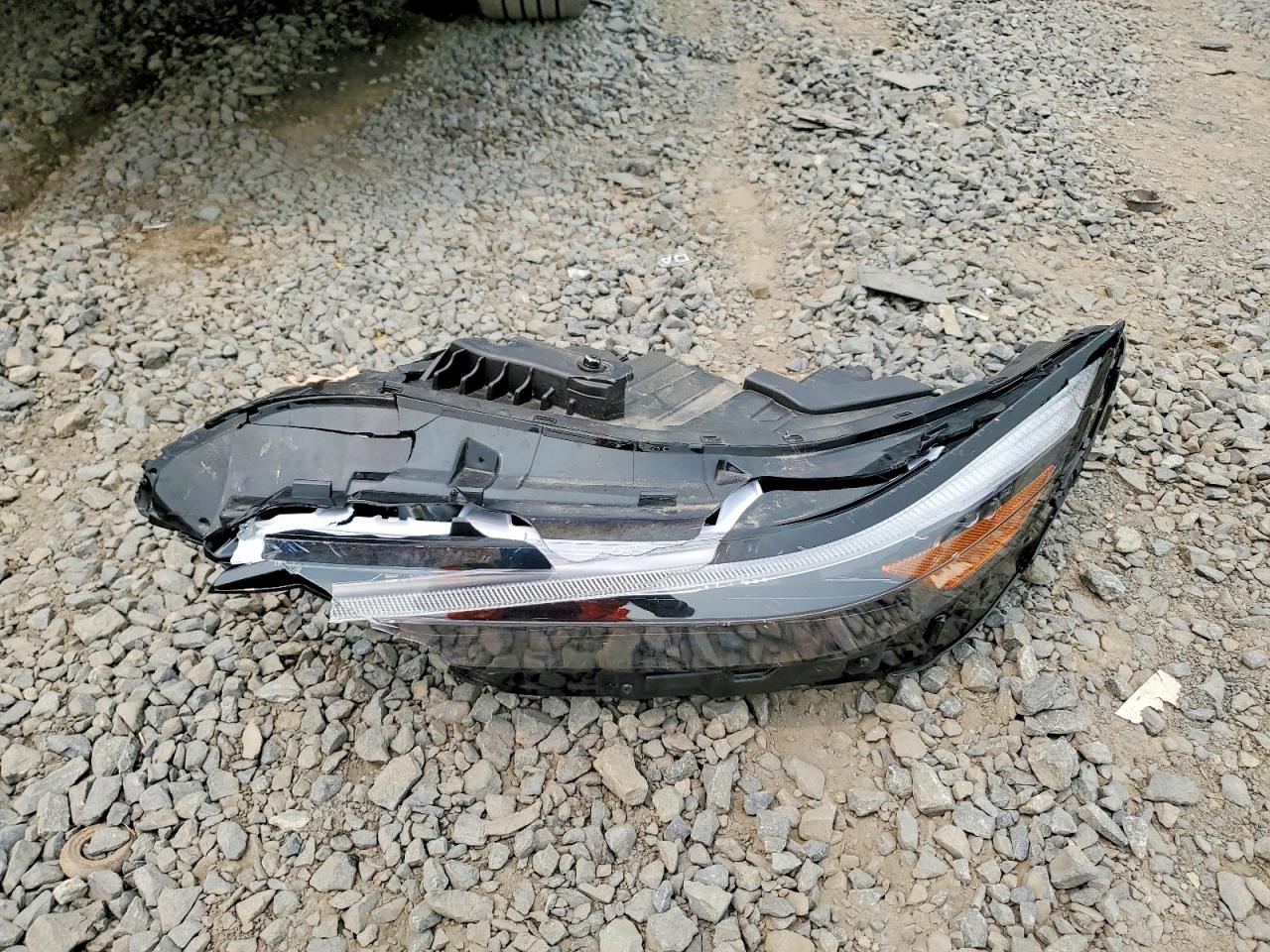 KMHLM4DG5SU903879 · 2025 HYUNDAI ELANTRA · 12/13