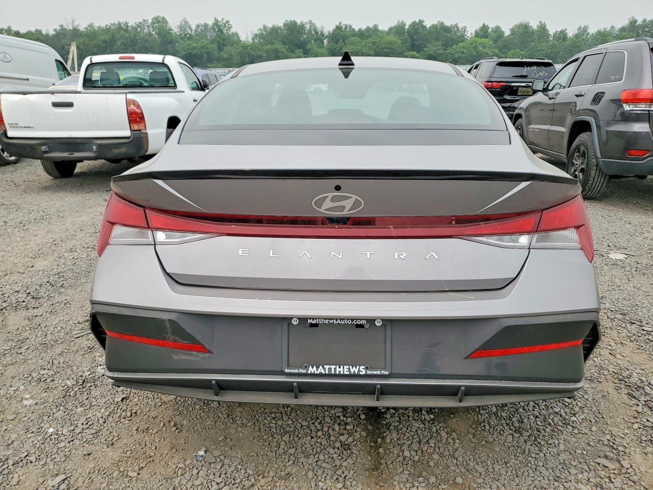 KMHLM4DG5SU903879 · 2025 HYUNDAI ELANTRA · 6/13