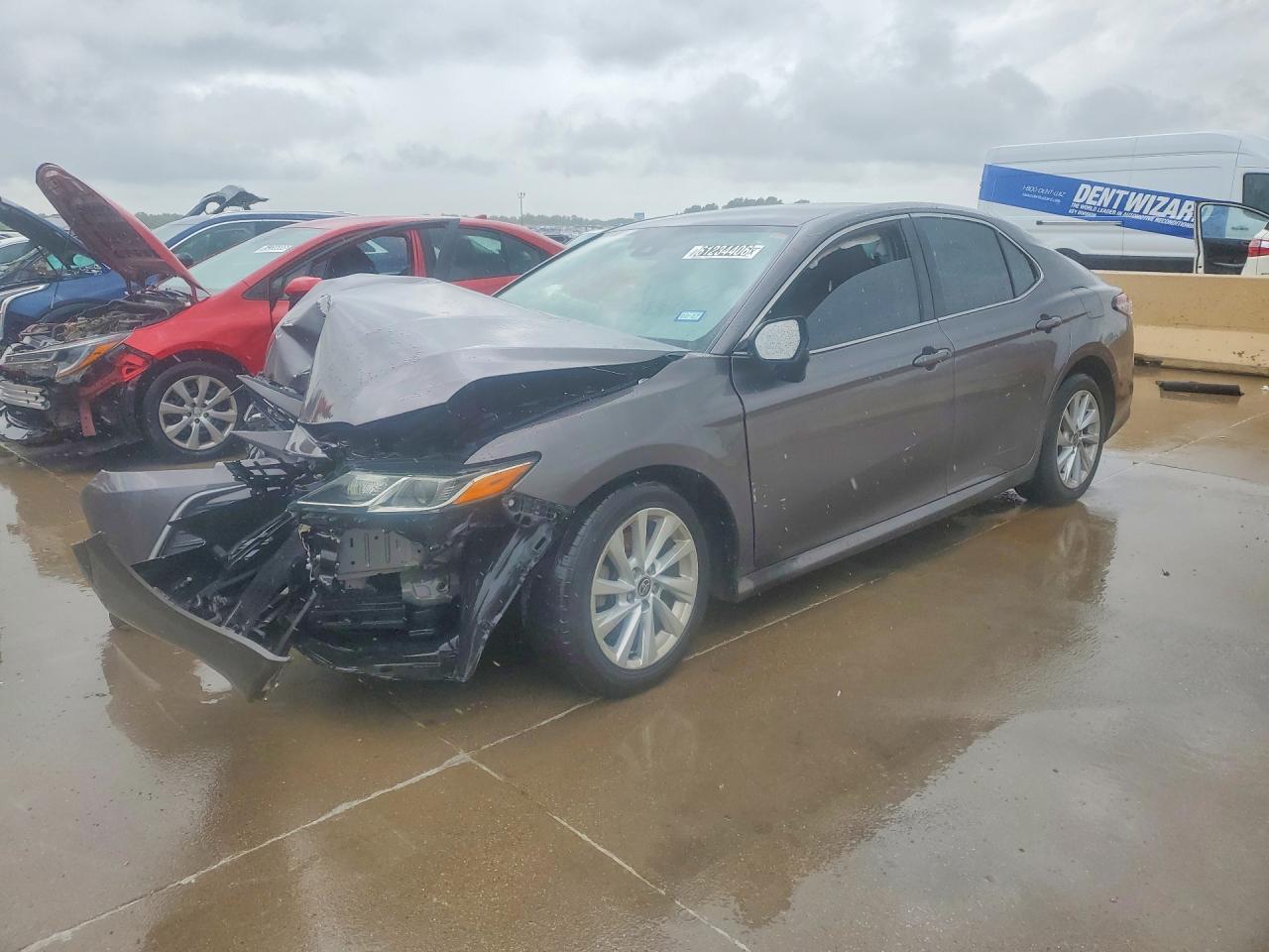 4T1C11AK7NU005725 · 2022 TOYOTA CAMRY