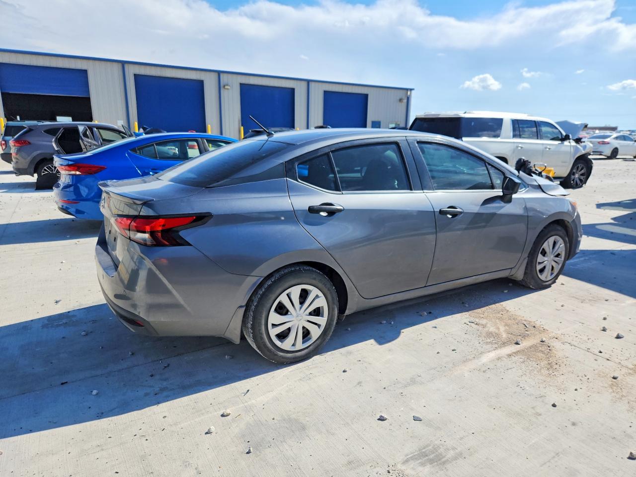 3N1CN8DV4ML815705 · 2021 NISSAN VERSA · 3/12