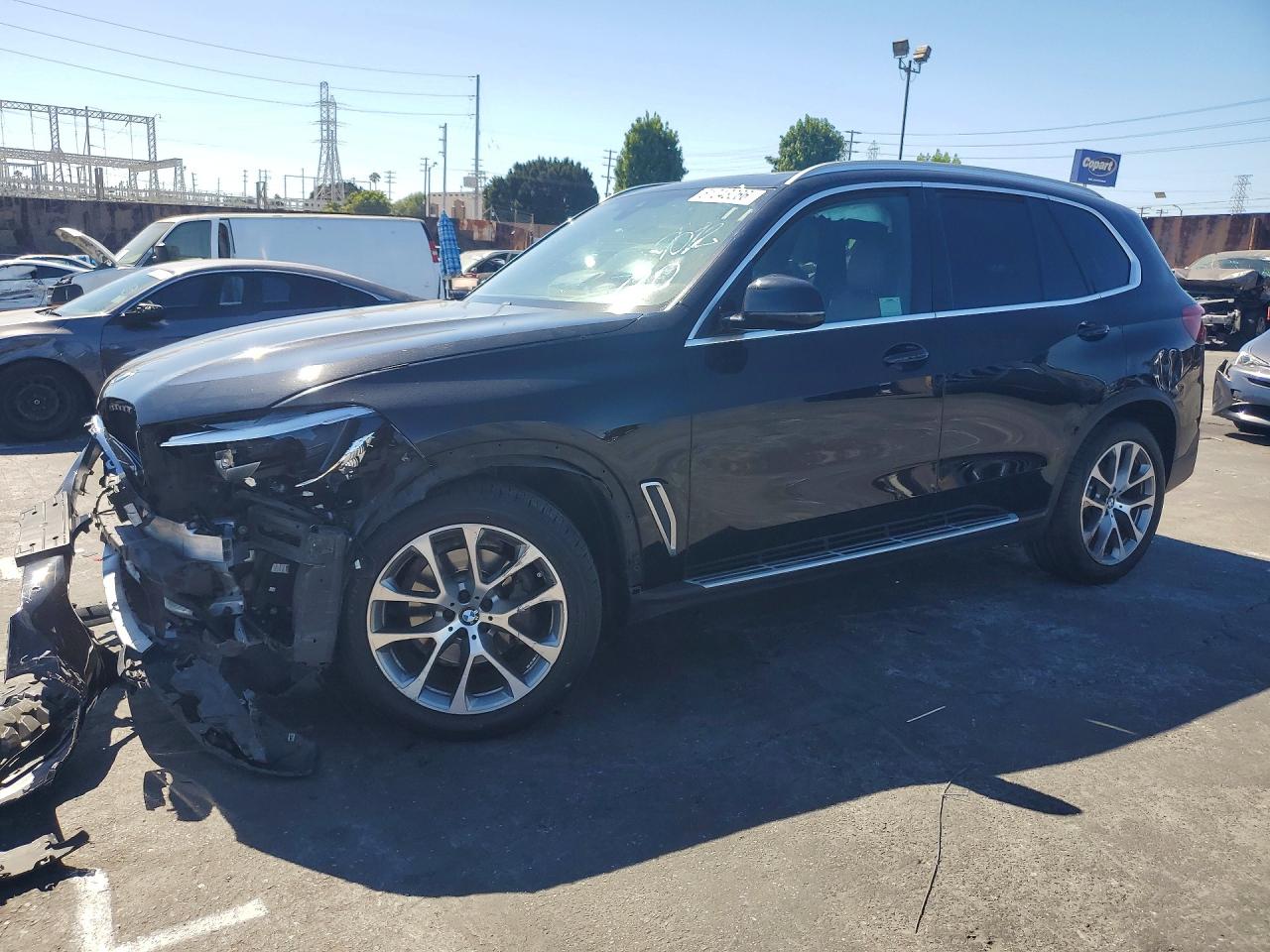 5UXCR6C56KLK89012 · 2019 BMW X5