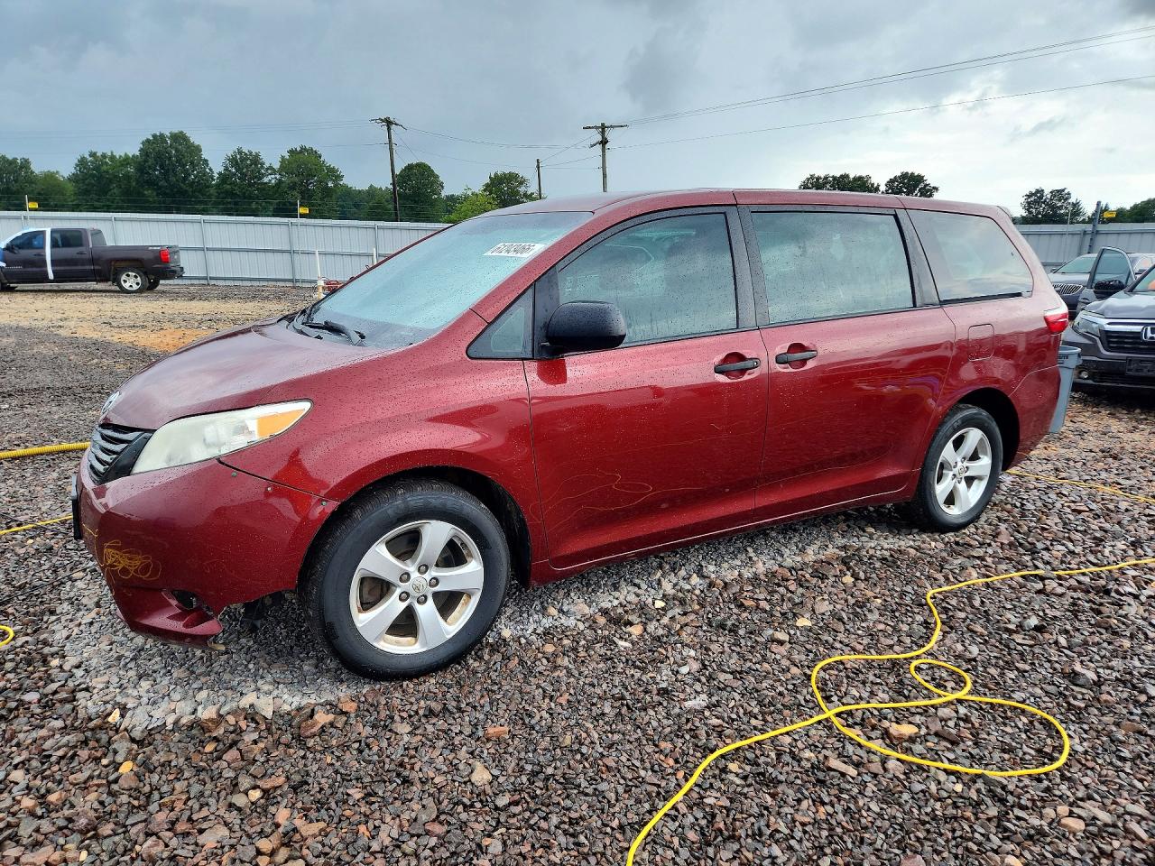 5TDZZ3DC0HS867121 · 2017 TOYOTA SIENNA