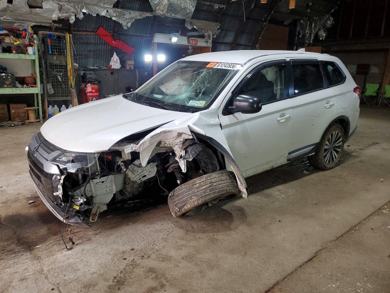 JA4AZ3A34LZ014496 · 2020 MITSUBISHI OUTLANDER