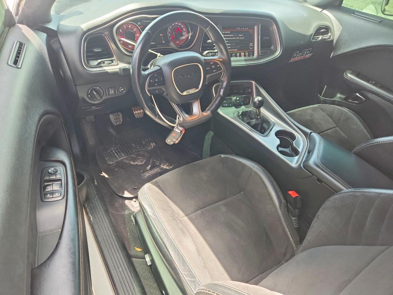 2C3CDZC9XGH352478 · 2016 DODGE CHALLENGER · 8/13