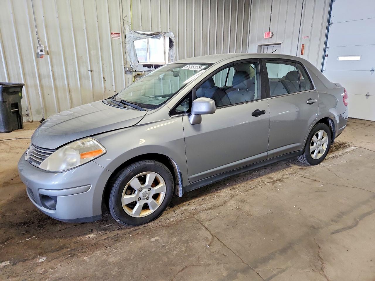 3N1BC11EX8L365741 · 2008 NISSAN VERSA