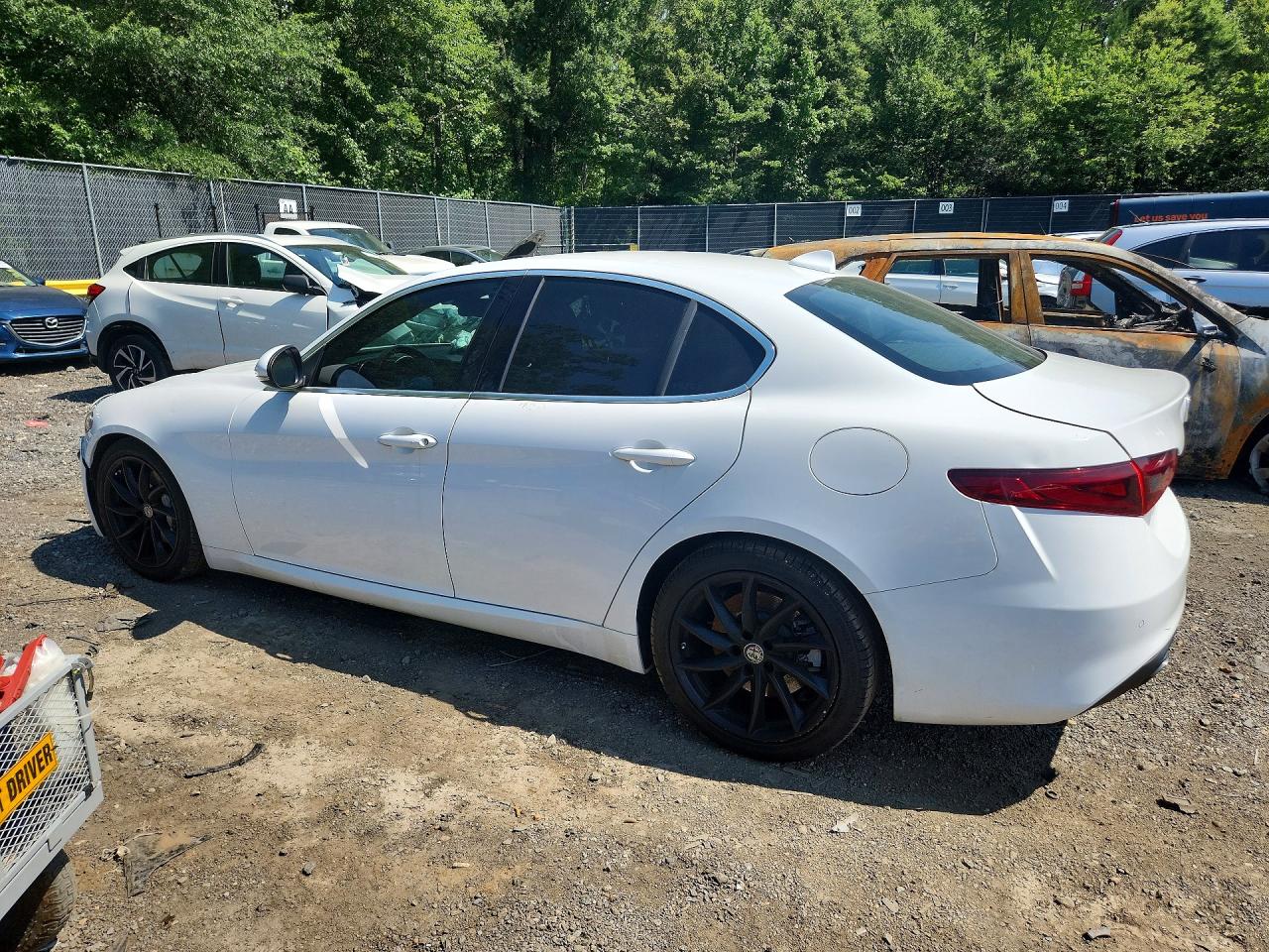 ZARFAEBN3H7555904 · 2017 ALFA ROMEO GIULIA · 2/12
