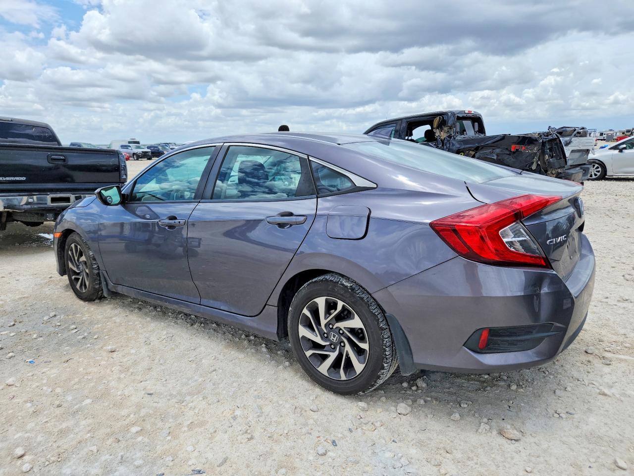 19XFC2F70HE059232 · 2017 HONDA CIVIC · 2/12