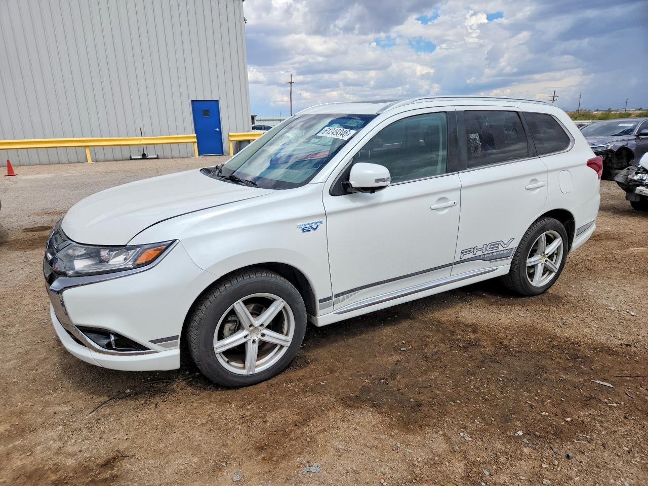 JA4J24A50JZ035001 · 2018 MITSUBISHI OUTLANDER