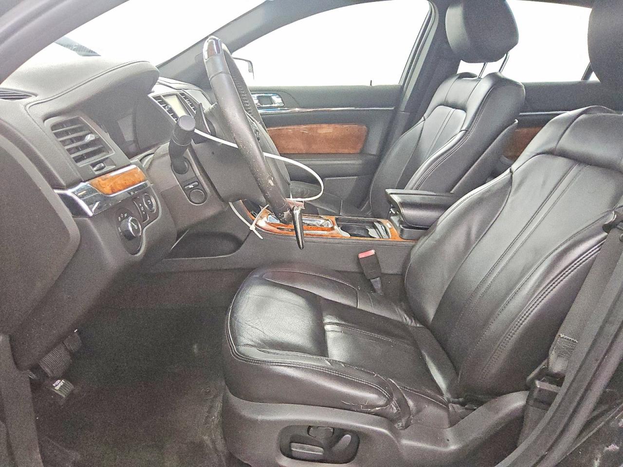 1LNHL9DK8FG605079 · 2015 LINCOLN MKS · 7/12