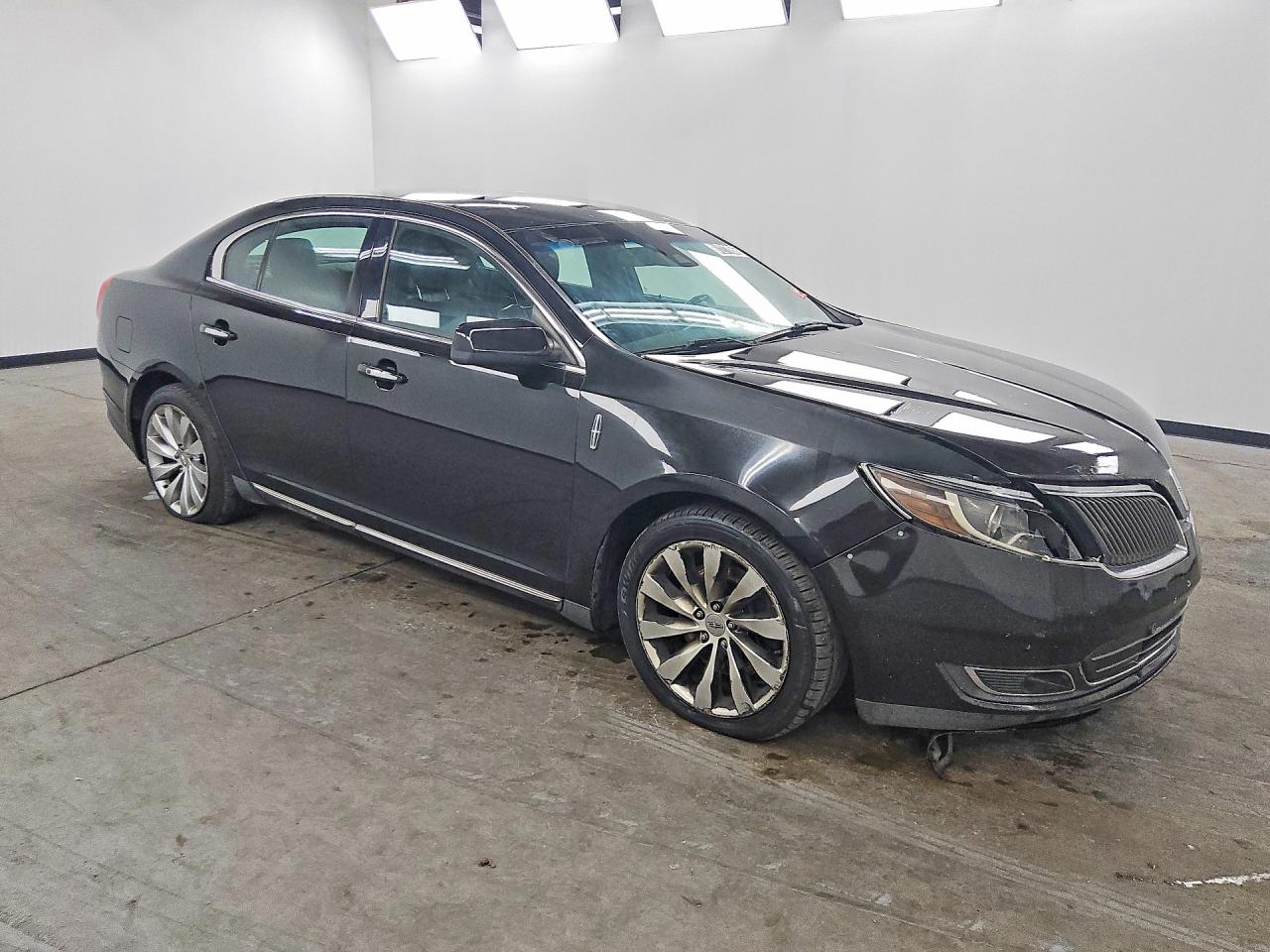 1LNHL9DK8FG605079 · 2015 LINCOLN MKS · 4/12