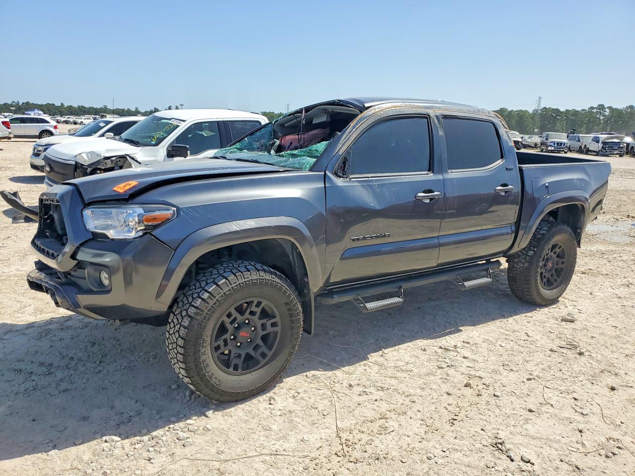 3TMAZ5CNXNM195740 · 2022 TOYOTA TACOMA