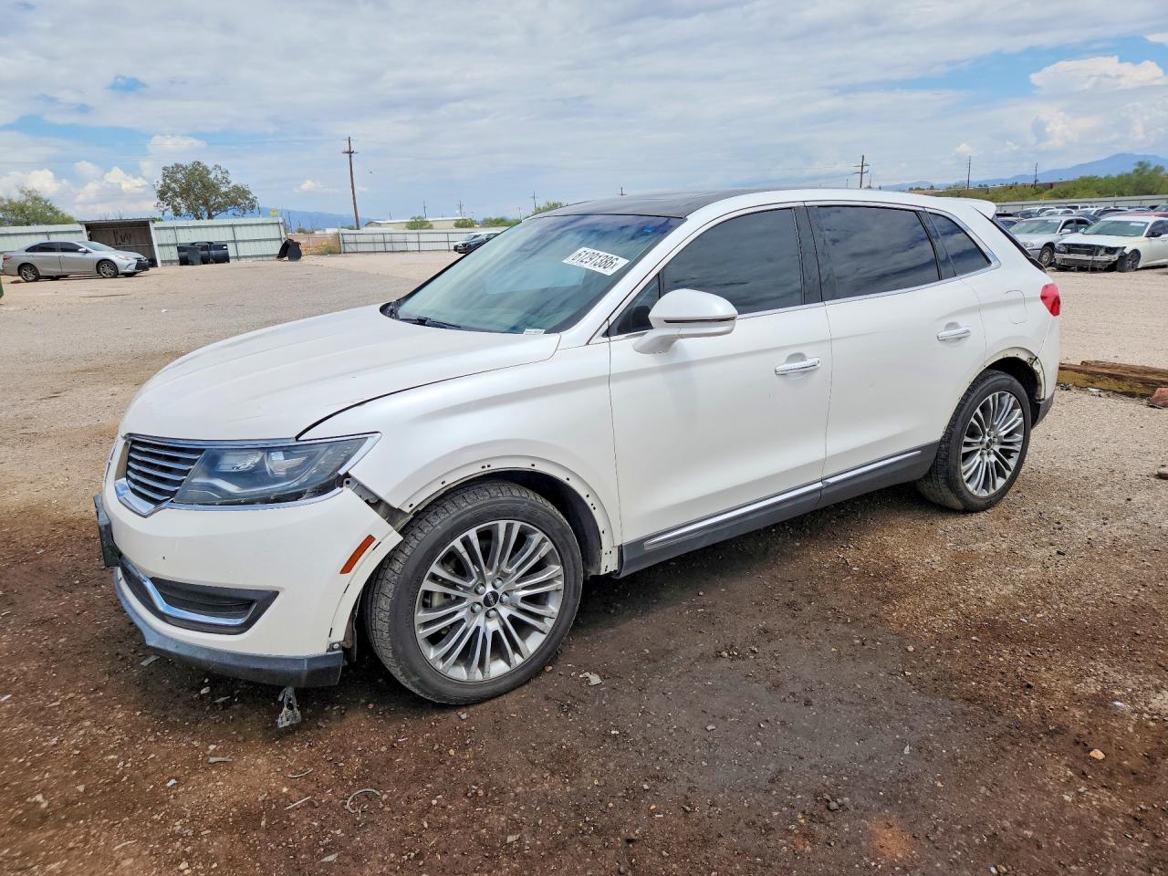 2LMPJ8LR7HBL52992 · 2017 LINCOLN MKX