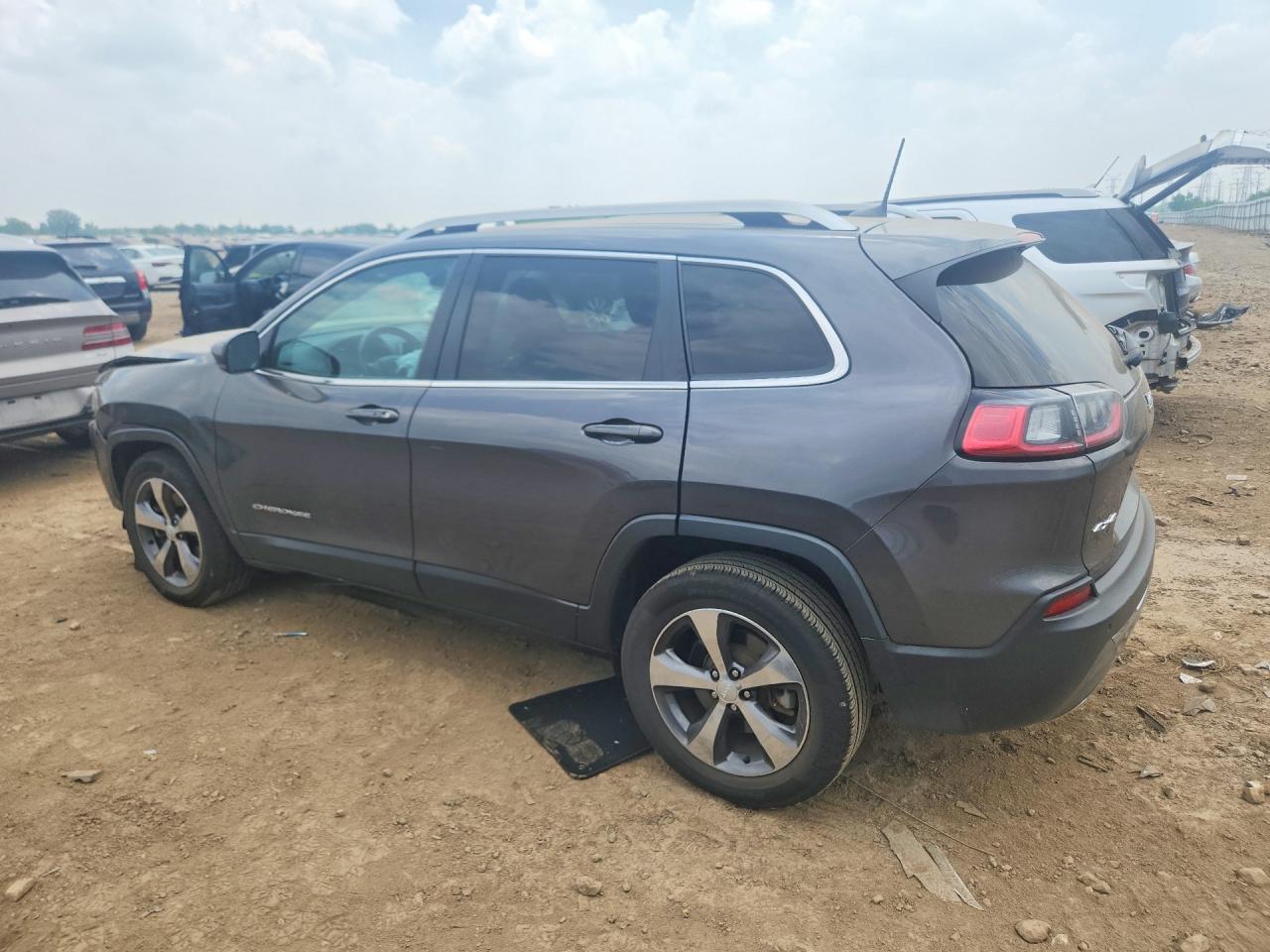 1C4PJMDX3LD563003 · 2020 JEEP CHEROKEE · 2/12