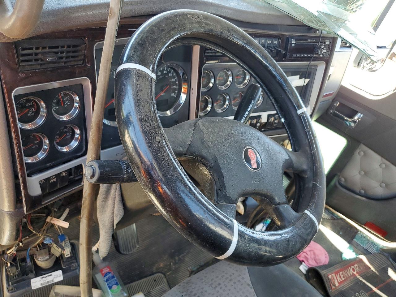 1XKAD49X8EJ401060 · 2014 KENWORTH CONSTRUCTION · 8/14