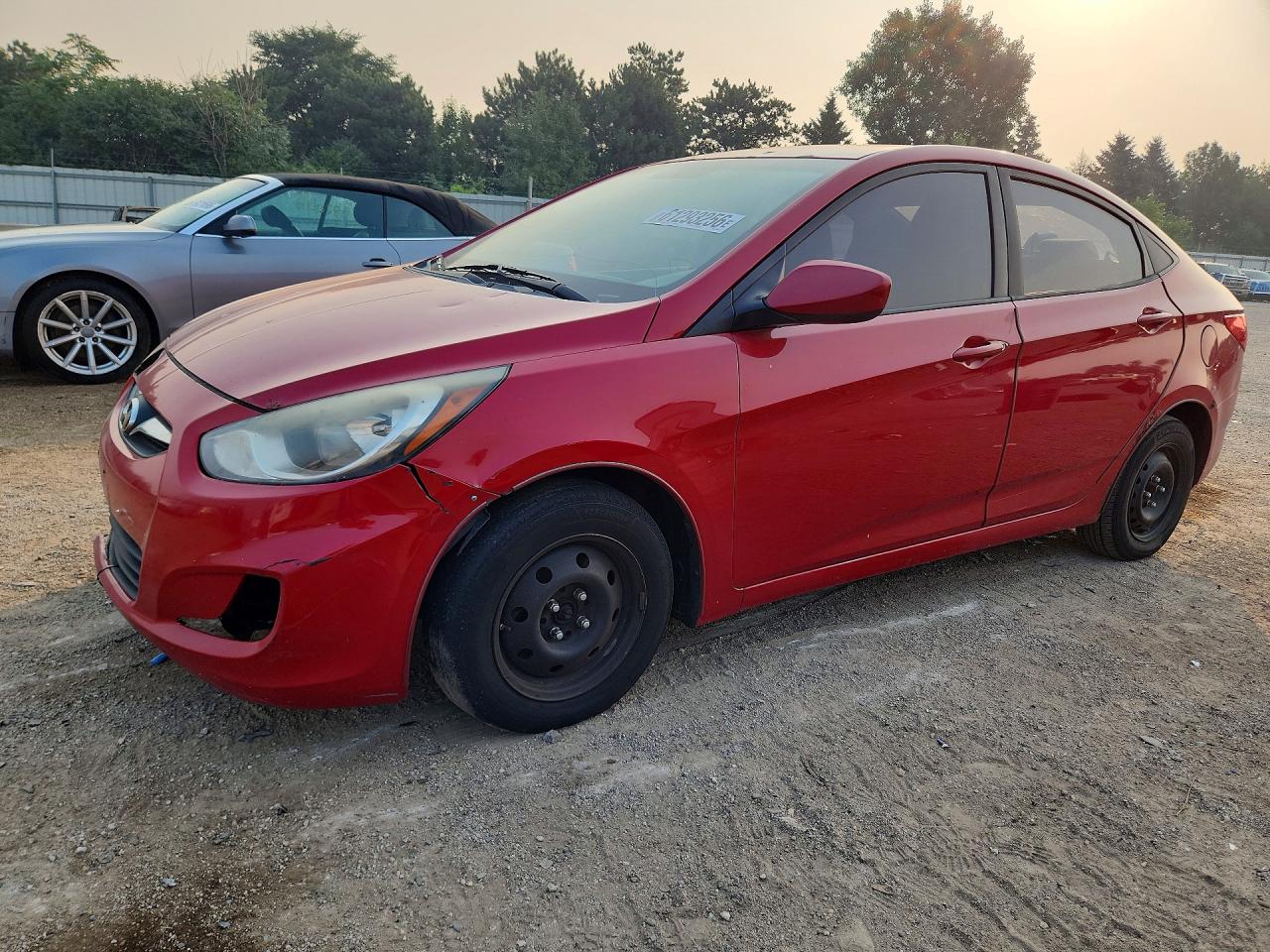 KMHCT4AE6DU310654 · 2013 HYUNDAI ACCENT