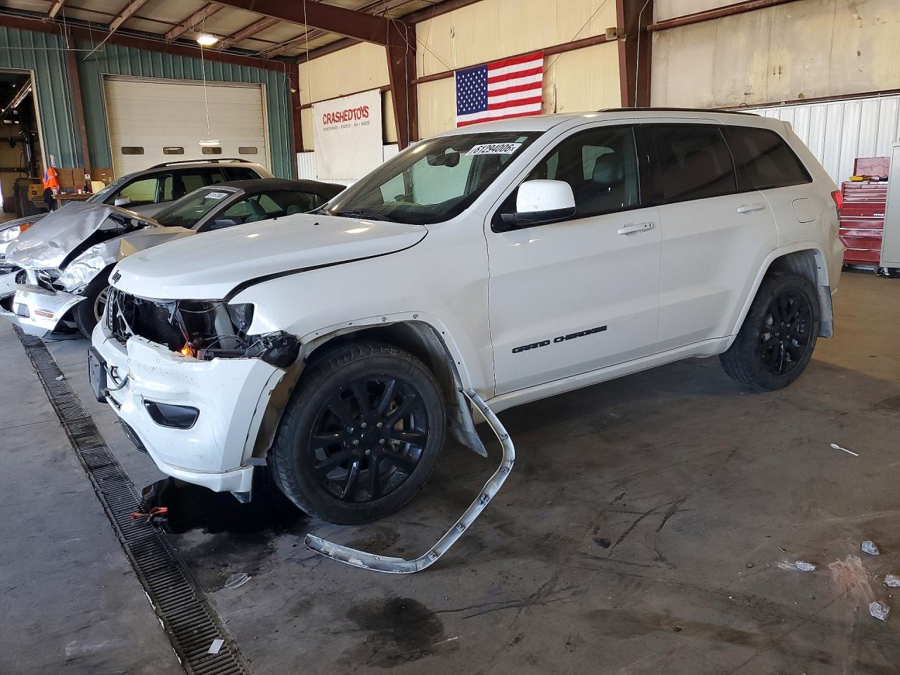 1C4RJFAG4JC362920 · 2018 JEEP GRAND CHEROKEE