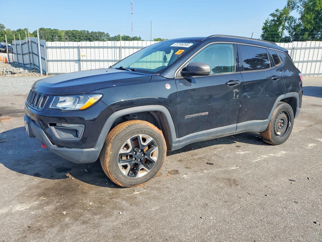 3C4NJDDB6JT130746 · 2018 JEEP COMPASS