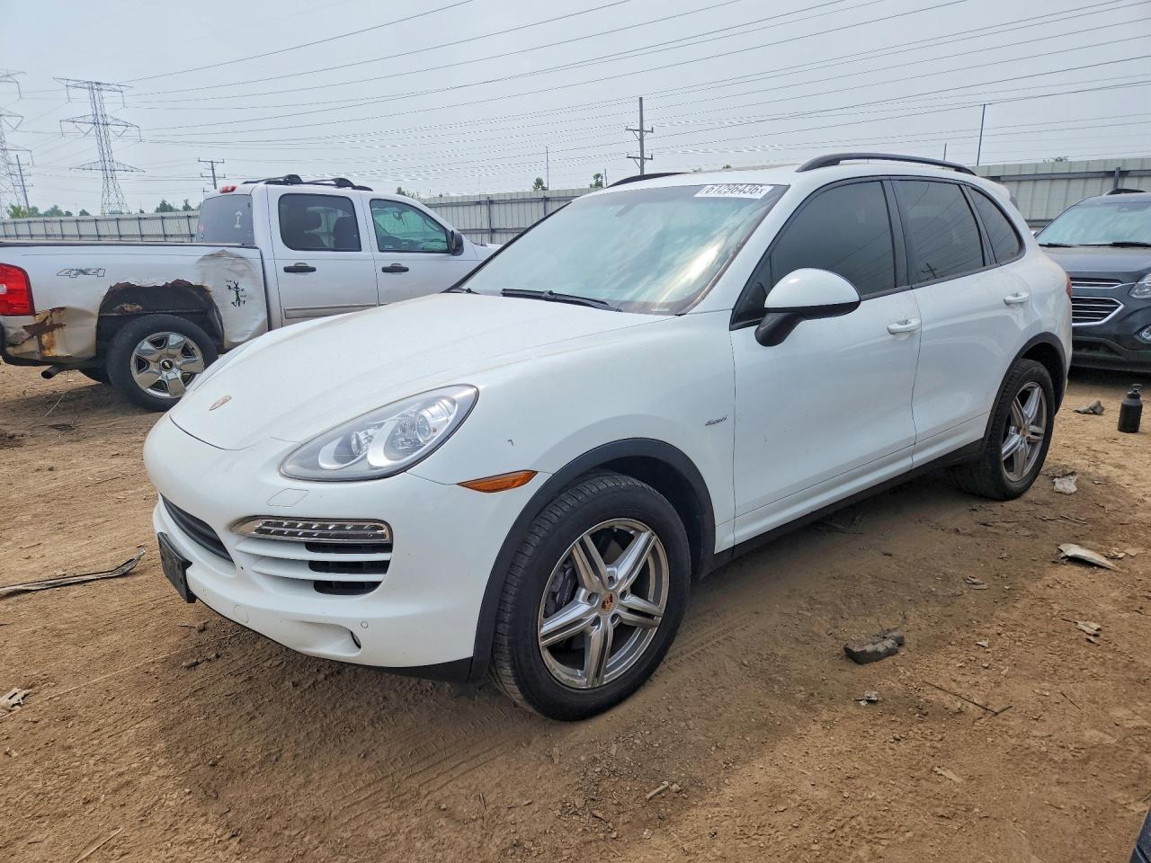 WP1AF2A24ELA32890 · 2014 PORSCHE CAYENNE