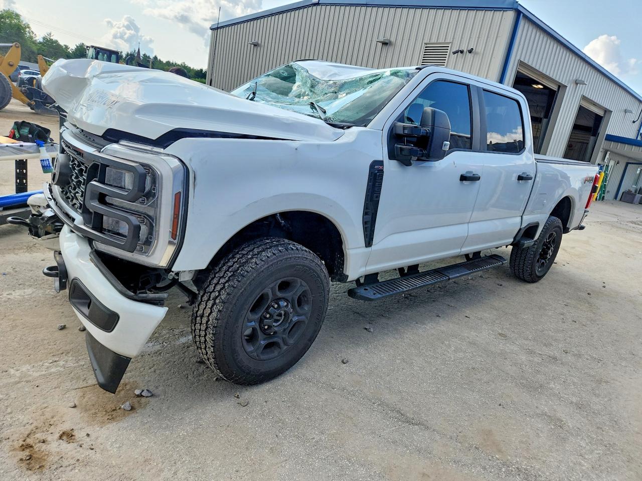 1FT8W2BA2REE78827 · 2024 FORD F250