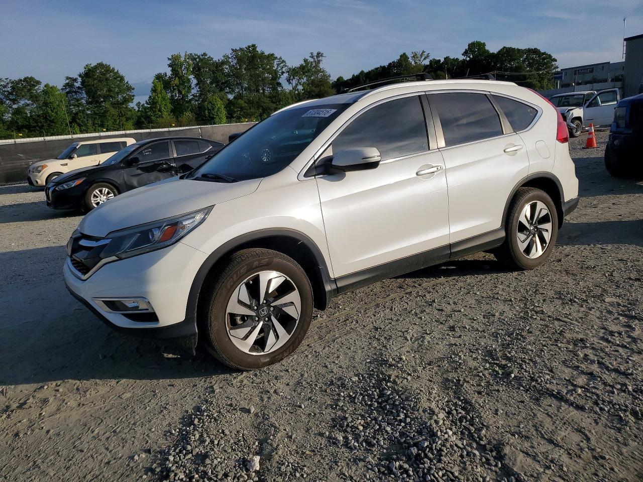 5J6RM4H90GL090632 · 2016 HONDA CR-V